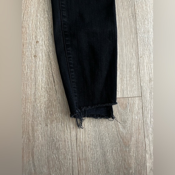 MOTHER Women’s The Stunner Zip Ankle Step Fray in Not Guilty - Size 27 - Picture 3 of 13